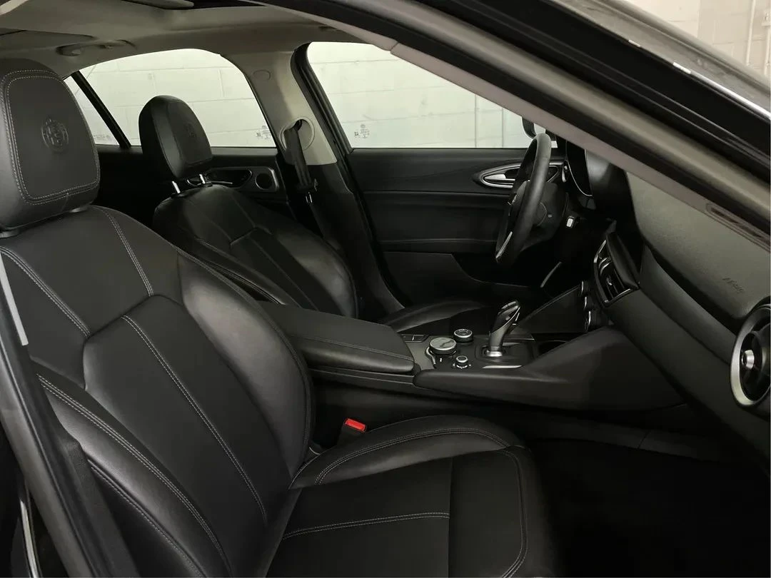 Alfa Romeo Giulia, снимка 15 - Автомобили и джипове - 56728940