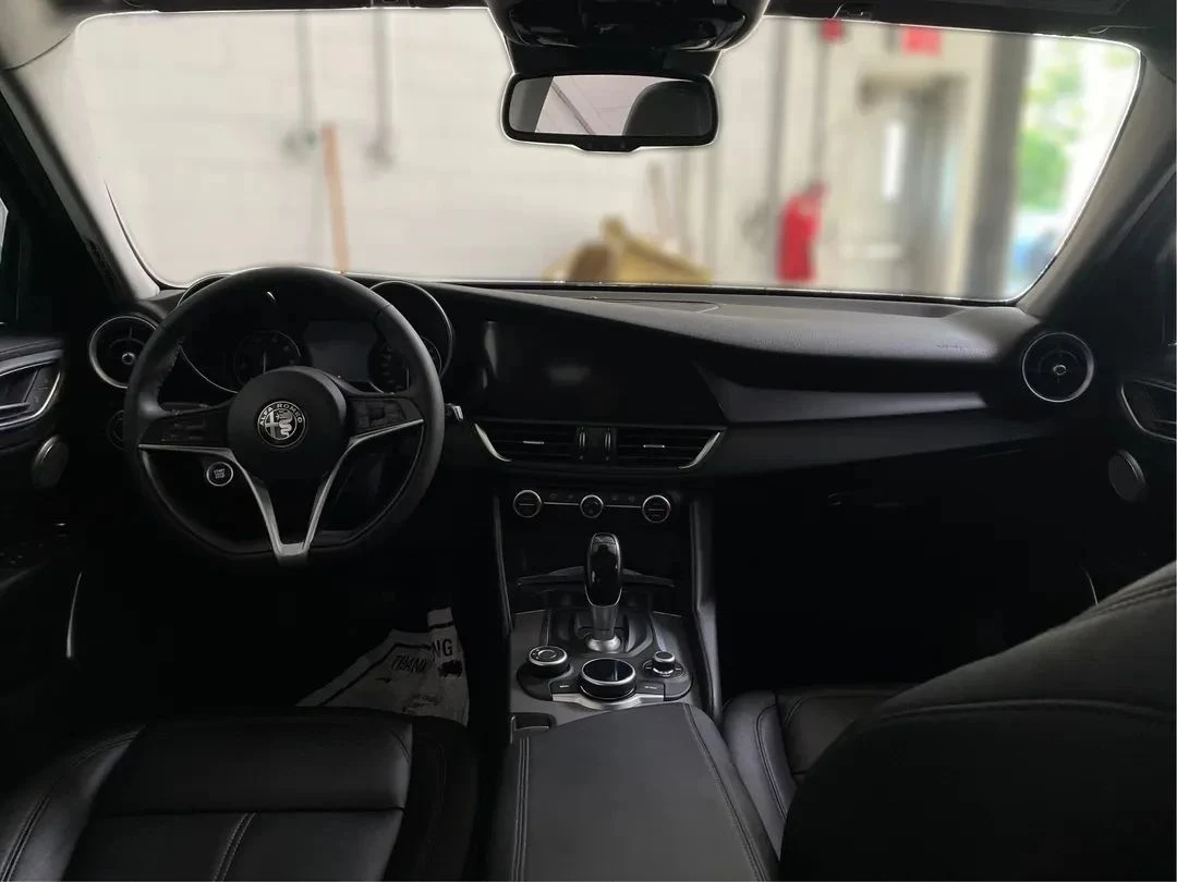 Alfa Romeo Giulia, снимка 8 - Автомобили и джипове - 56728940