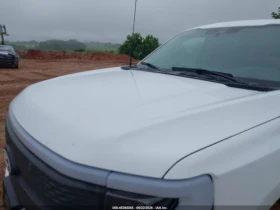 Ford F150 Lightning Flash 4WD, снимка 9