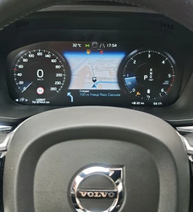 Volvo XC60 B4, HYBRID, AWD, КАМЕРА, ПОДГРЕВ, ДИСТРОНИК!ФУЛ!, снимка 11
