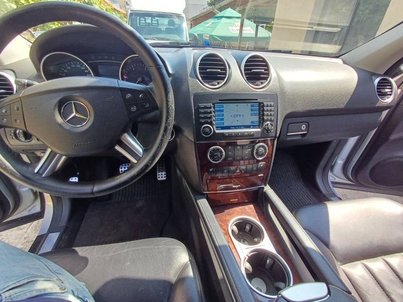 Mercedes-Benz ML 320, снимка 10 - Автомобили и джипове - 45031968
