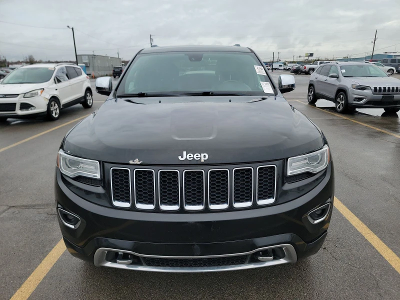 Jeep Grand cherokee Overland* HEMI* Harmon Kardon* Обдух* Пано* Подгре, снимка 2 - Автомобили и джипове - 47888343