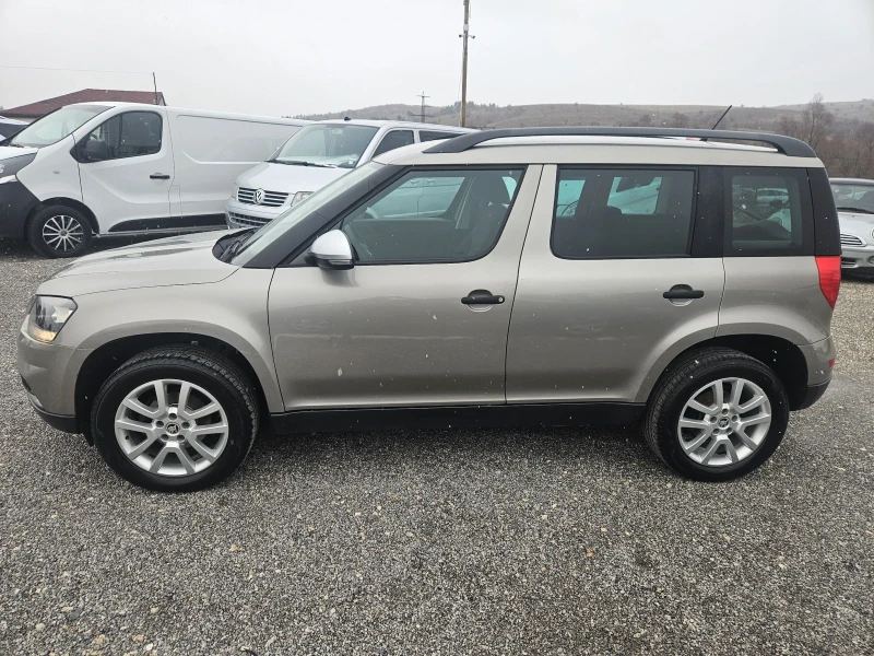 Skoda Yeti 2.0TDI 4X4, снимка 8 - Автомобили и джипове - 48472928