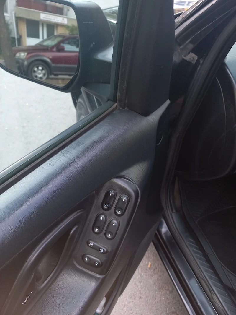 Ford Maverick, снимка 8 - Автомобили и джипове - 52809032