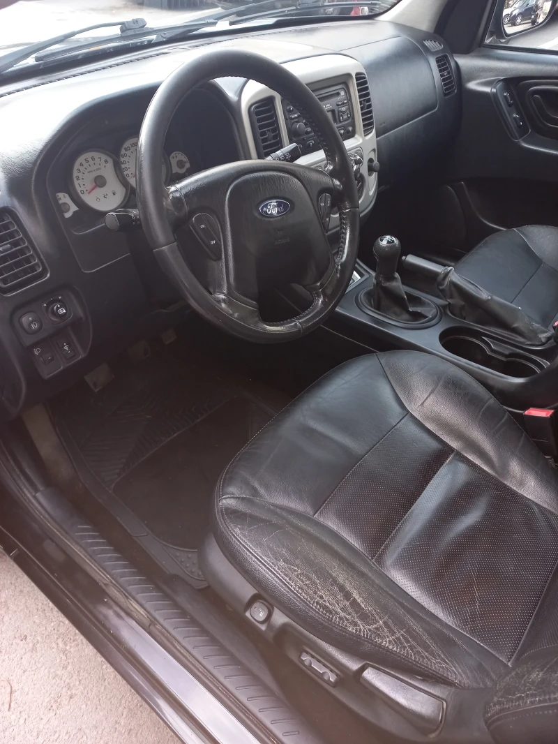 Ford Maverick, снимка 9 - Автомобили и джипове - 52809032