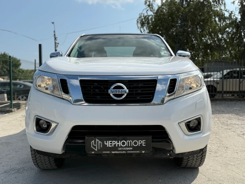 Nissan Navara 2.3 dci Automat 4x4 Tekna, снимка 2 - Автомобили и джипове - 51409382