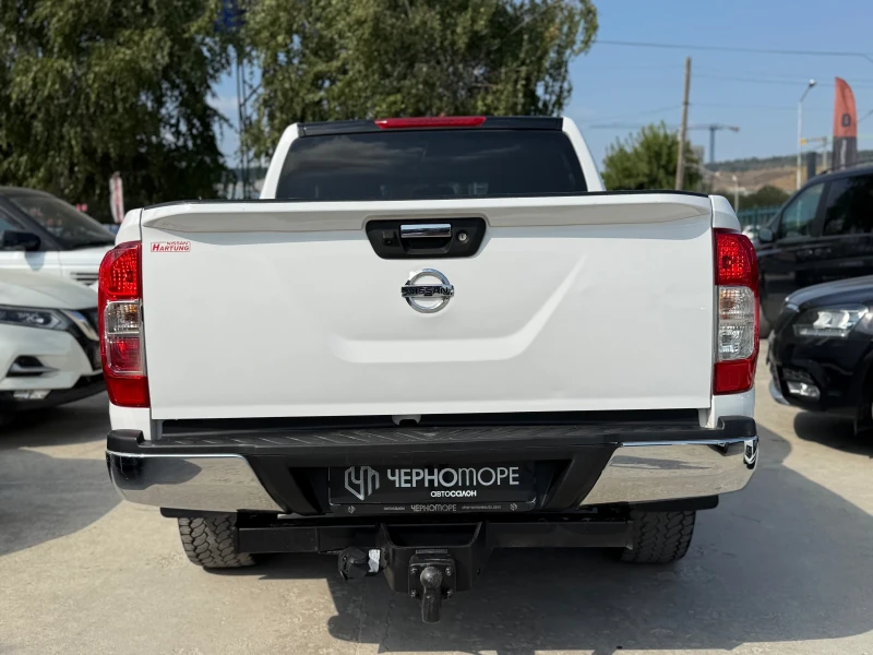 Nissan Navara 2.3 dci Automat 4x4 Tekna, снимка 5 - Автомобили и джипове - 51409382