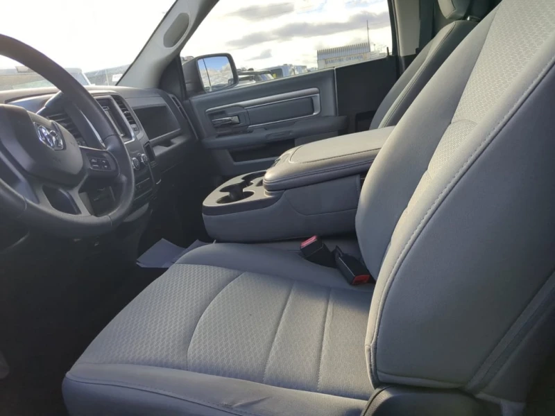 Dodge RAM 1500 EXPRESS REGULAR CAB STD BED  CARFAX, снимка 5 - Автомобили и джипове - 52538567