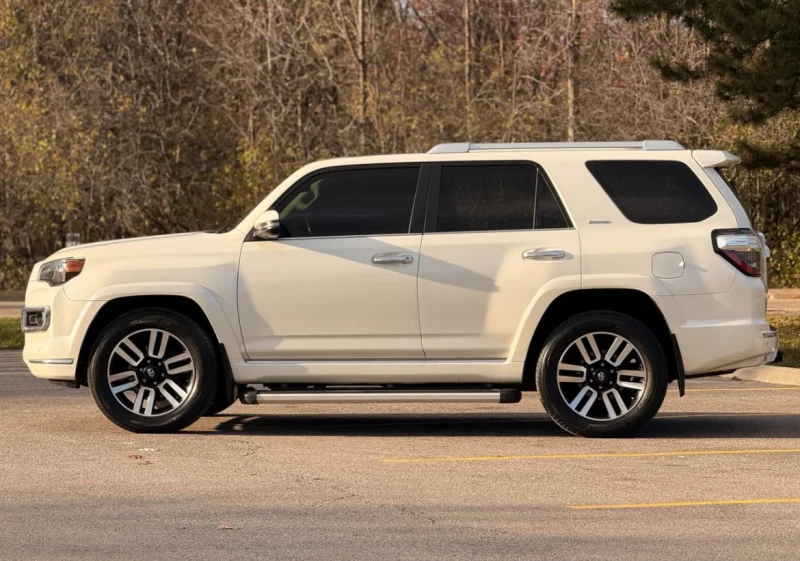 Toyota 4runner LIMITED * * 7 МЕСТА * * CARFAX * * АВТО КРЕДИТ * *, снимка 7 - Автомобили и джипове - 52787383
