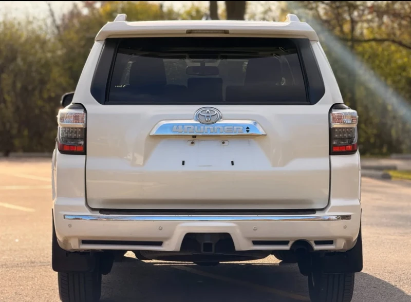 Toyota 4runner LIMITED * * 7 МЕСТА * * CARFAX * * АВТО КРЕДИТ * *, снимка 5 - Автомобили и джипове - 52787383