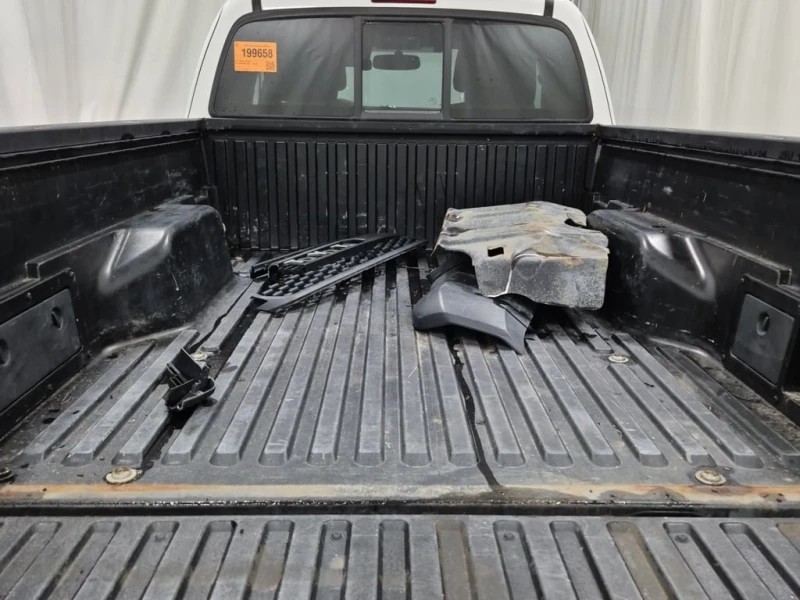 Toyota Tacoma * SR5 EXTENDED CAB LONG BED * CARFAX * БЕЗ ПЪРВОНА, снимка 16 - Автомобили и джипове - 53084938