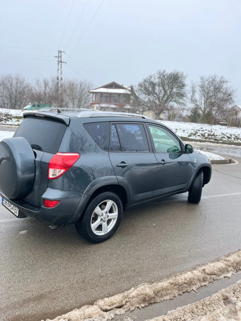 Toyota Rav4, снимка 3 - Автомобили и джипове - 53380106