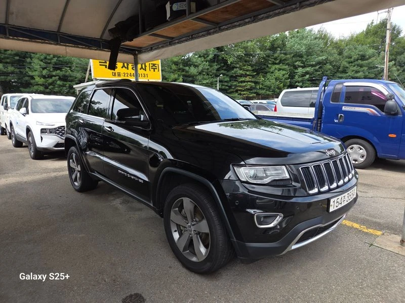 Jeep Cherokee 3.6 Limited| 295к.с.| ВКЛ.ТЕХНОТЕСТ, снимка 2 - Автомобили и джипове - 55644243