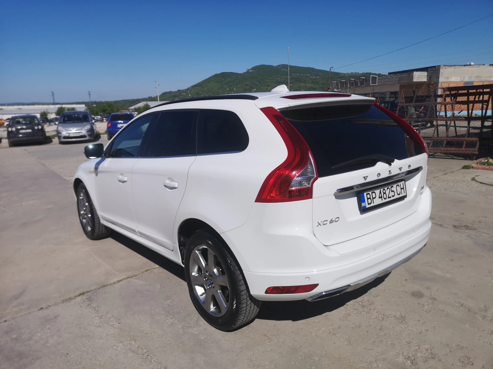 Volvo XC60 2.4тд    4х4.     180к.с - изображение 7