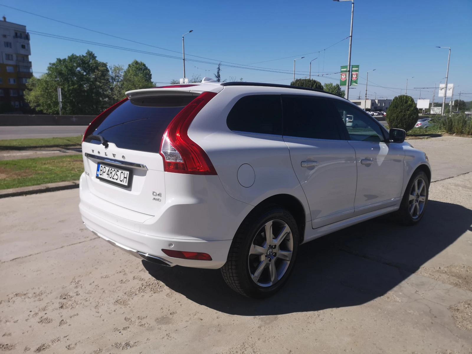 Volvo XC60 2.4тд    4х4.     180к.с - изображение 6