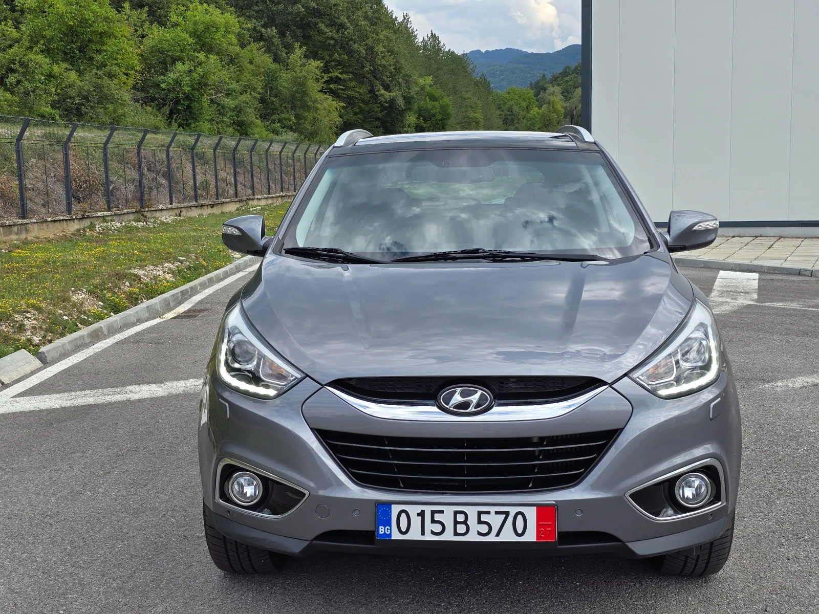 Hyundai IX35 2.0 CRDI 4X4 ШВЕЙЦАРИЯ  - изображение 2