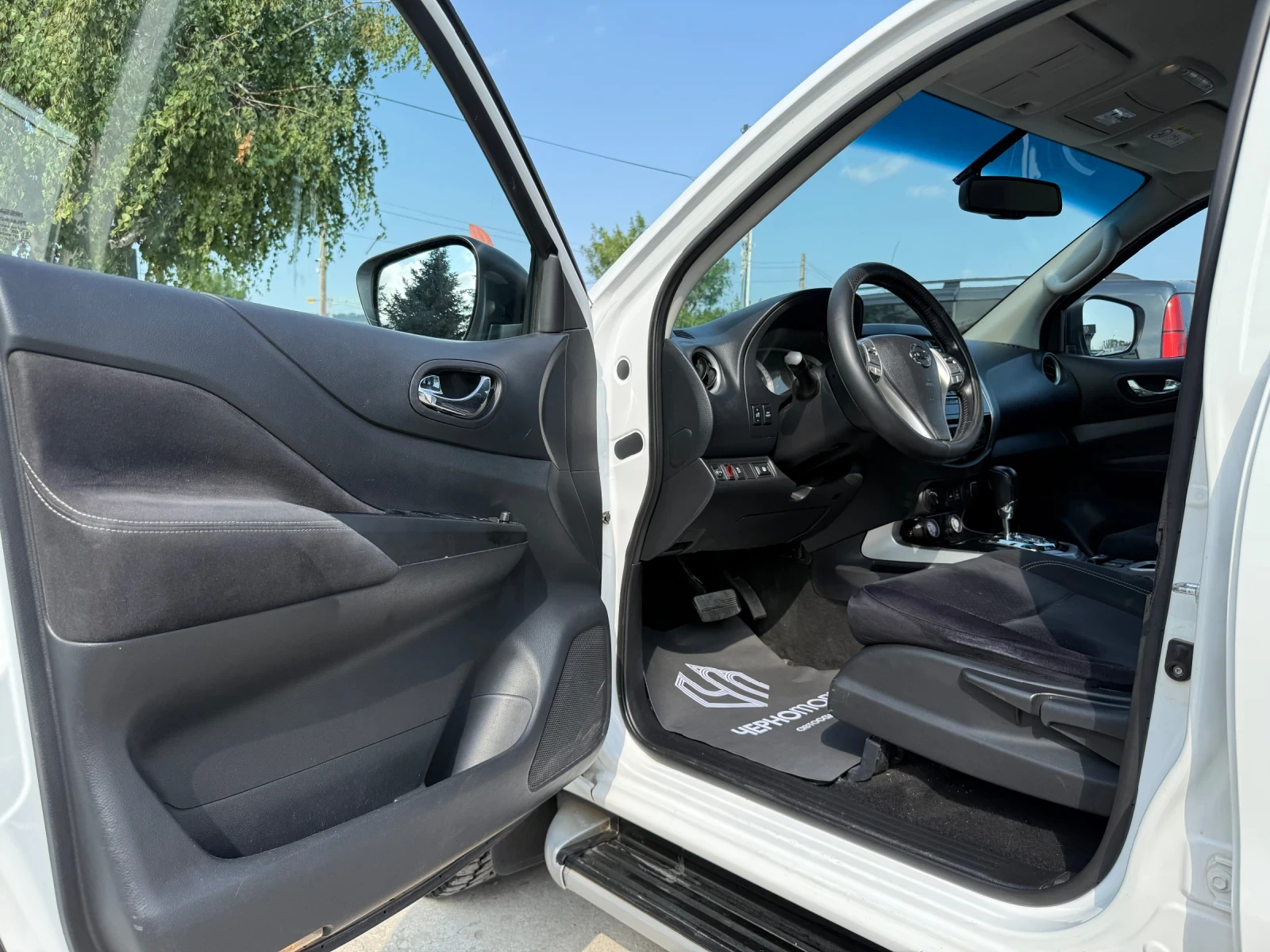 Nissan Navara 2.3 dci Automat 4x4 Tekna - изображение 8
