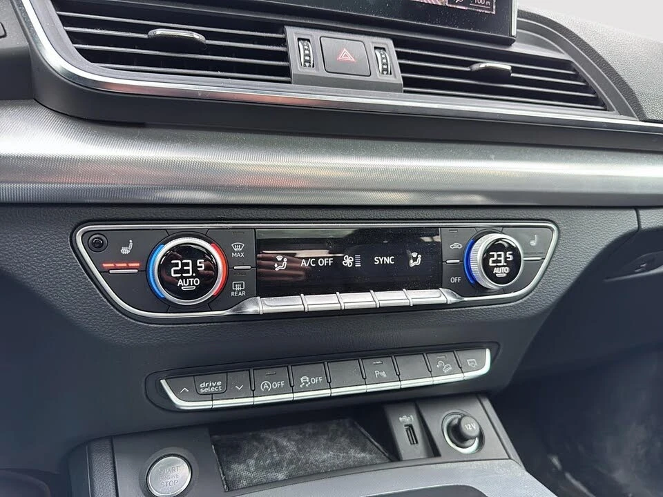 Audi Q5 quattro S Line 45 TFSI* АвтоКредит* (Цена до БГ) , снимка 16 - Автомобили и джипове - 53938955