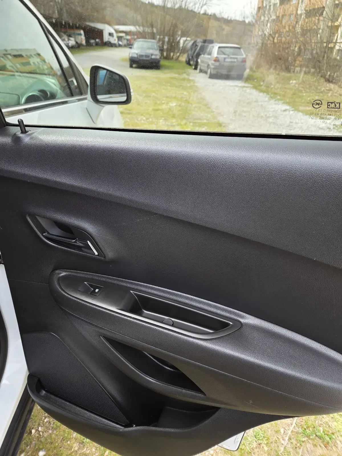 Chevrolet Trax 1.7 cdti 131 k.s 6 skorosti, снимка 16 - Автомобили и джипове - 54057065