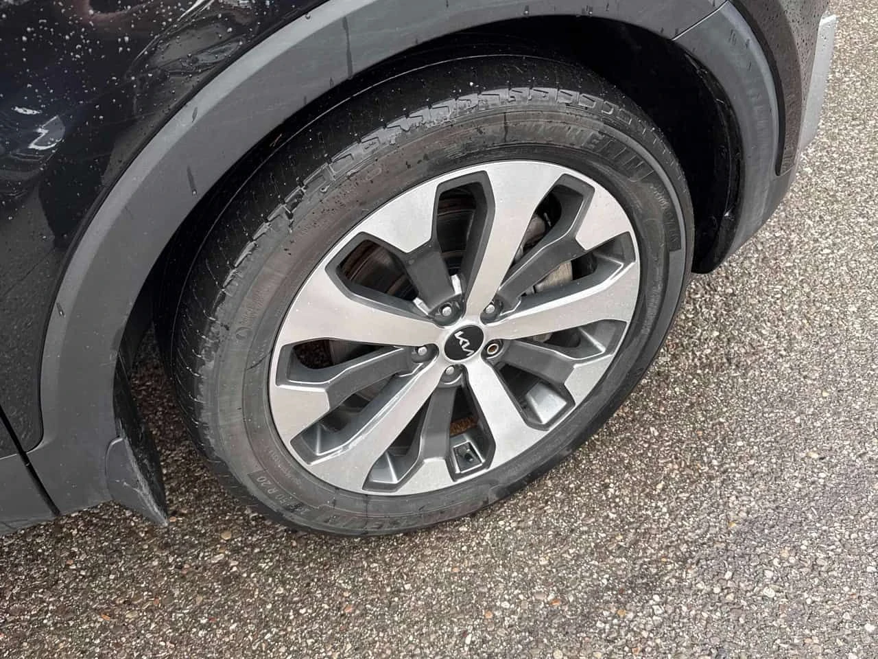 Kia Telluride SX AWD/ПОДГРЕВИ/ШИБИДАХ/ПРЕДСТАВИТЕЛСТВО НА KIA, снимка 6 - Автомобили и джипове - 54184491