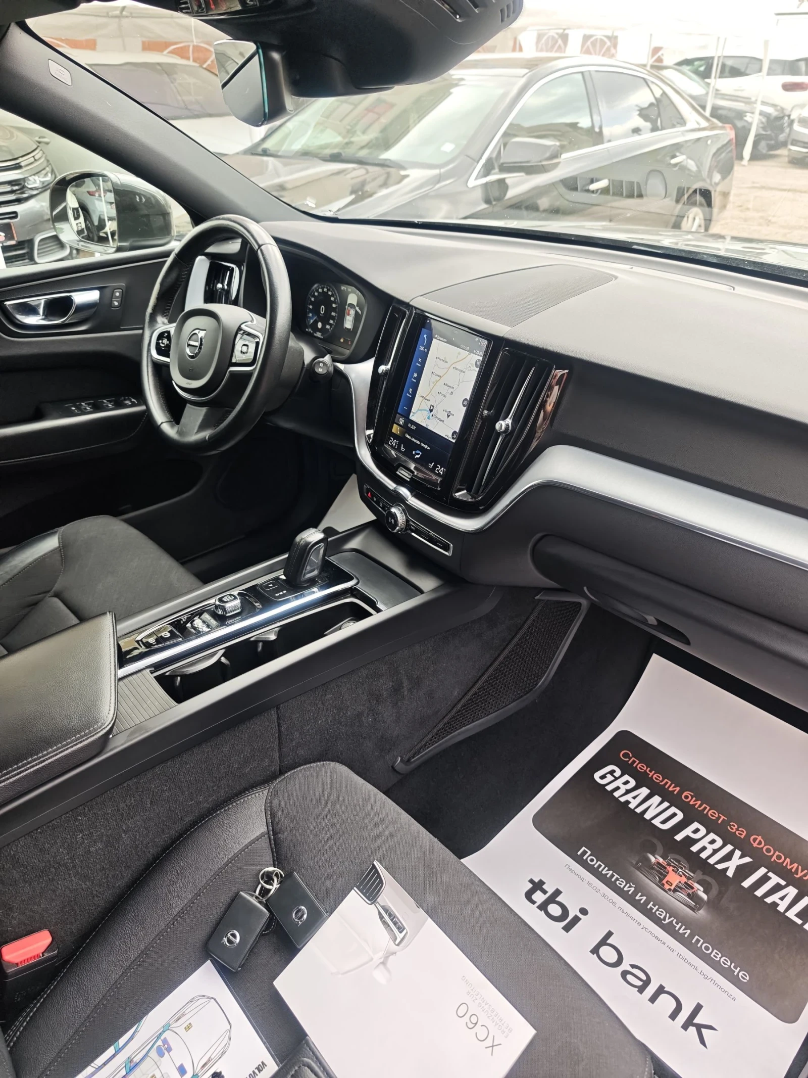 Volvo XC60 B4, HYBRID, AWD, КАМЕРА, ПОДГРЕВ, ДИСТРОНИК!ФУЛ!, снимка 10 - Автомобили и джипове - 55381959