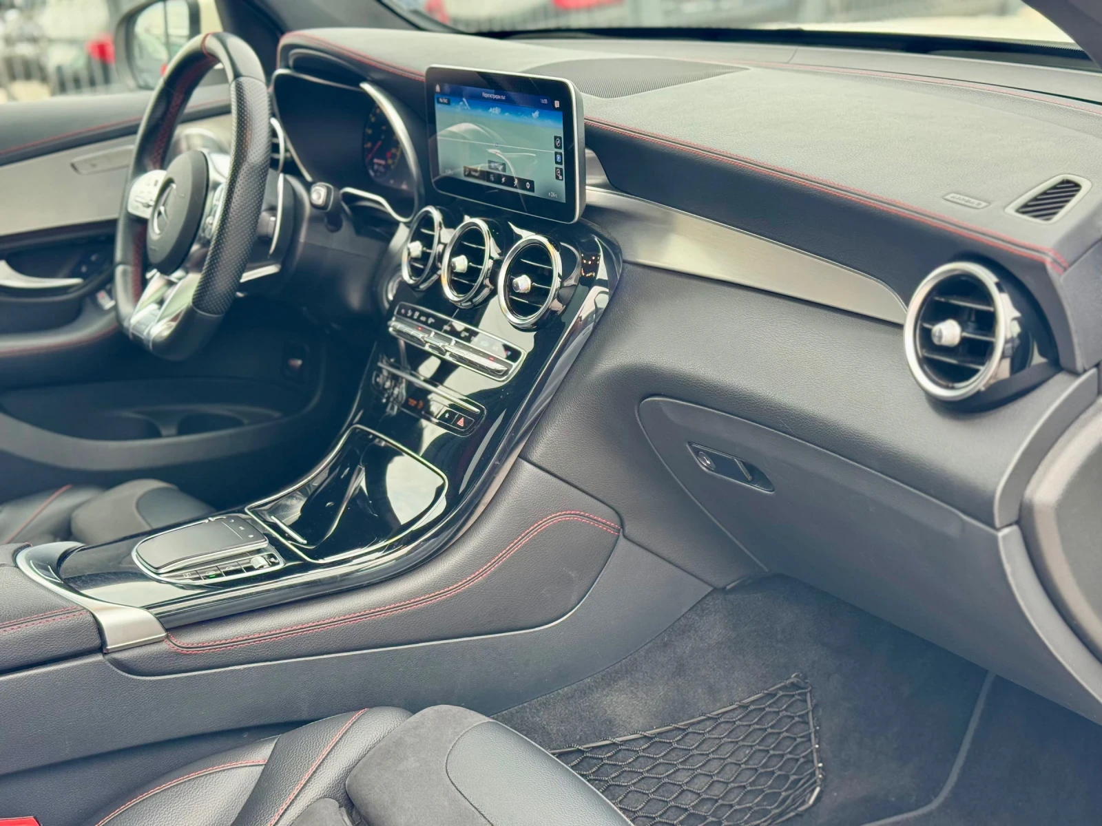 Mercedes-Benz GLC 43 AMG AMG premium, снимка 13 - Автомобили и джипове - 56213646