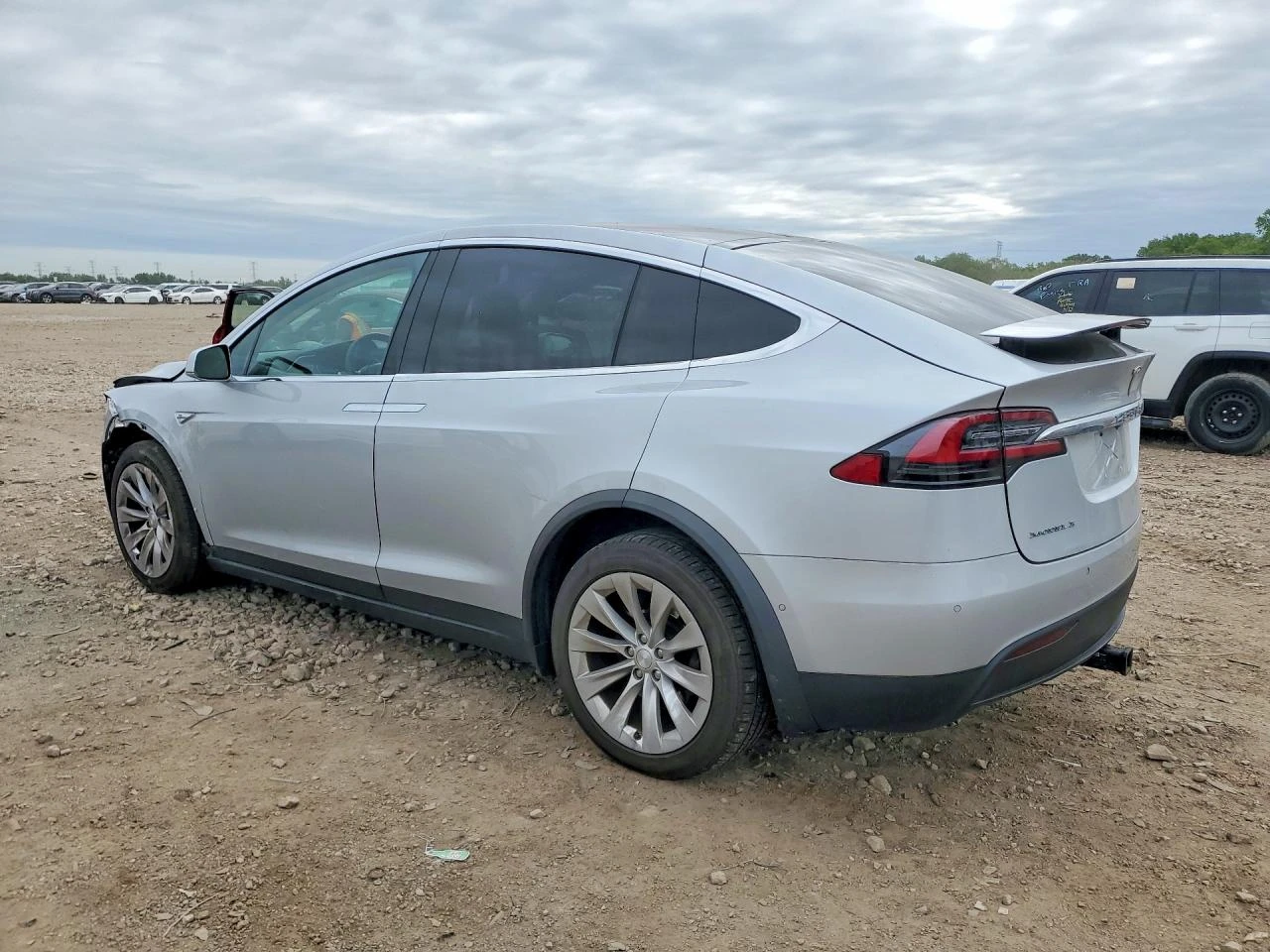 Tesla Model X 90D AWD, снимка 3 - Автомобили и джипове - 56332202
