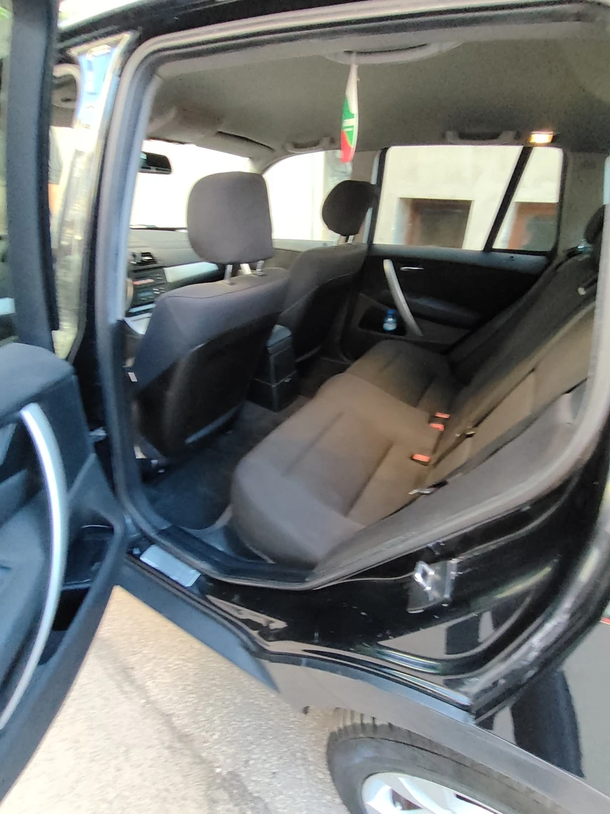BMW X3 2.0 D, снимка 6 - Автомобили и джипове - 56729795
