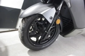 Kymco Downtown X town 300i 2016г., снимка 10