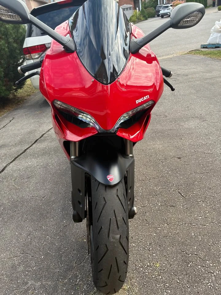 Ducati Panigale * 899* CARFAX * БЕЗ ПЪРВОНАЧАЛНА ВНОСКА, снимка 3 - Мотоциклети и мототехника - 52874078