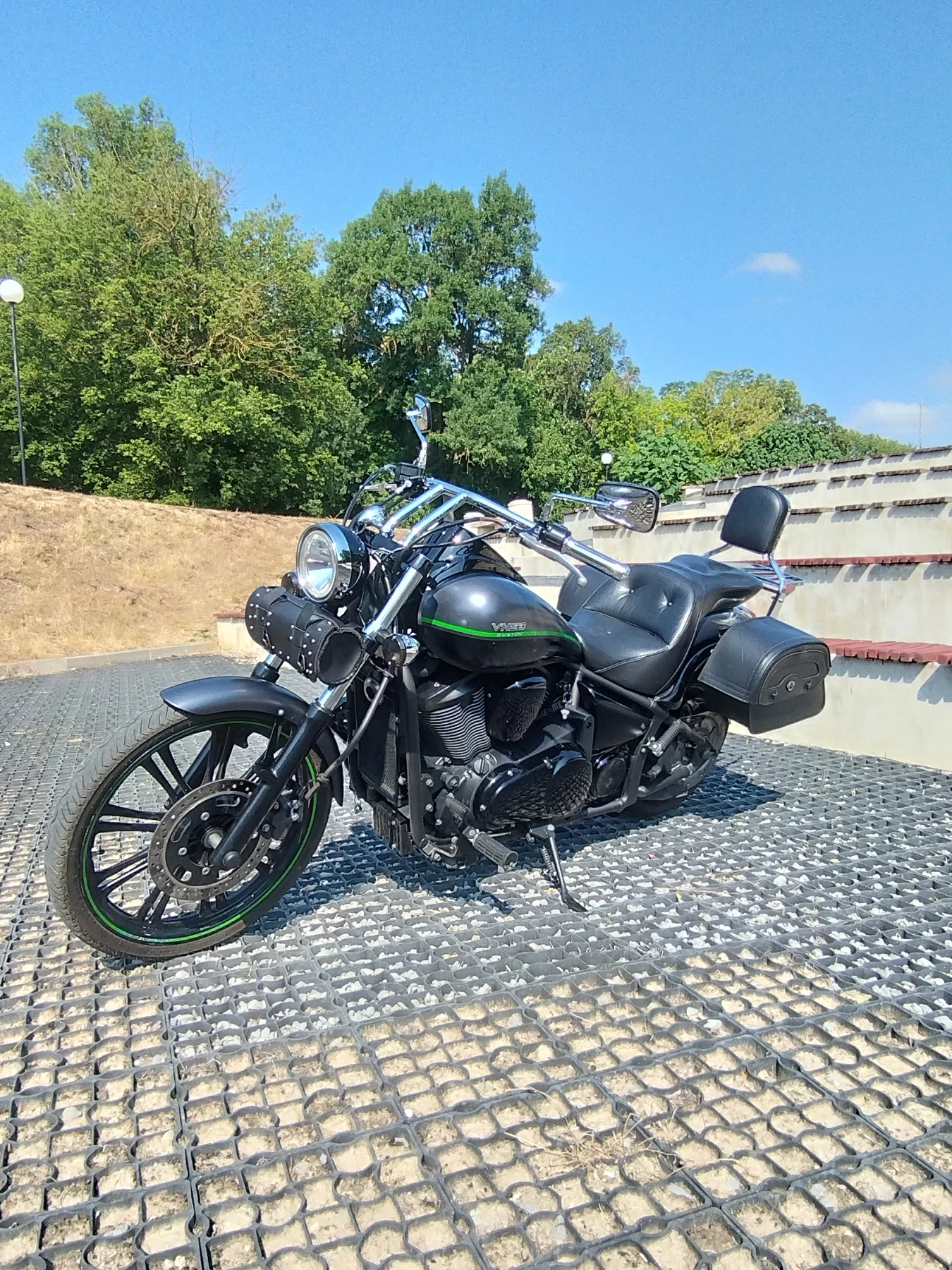 Kawasaki Vulcan 900 CUSTOM  - изображение 4