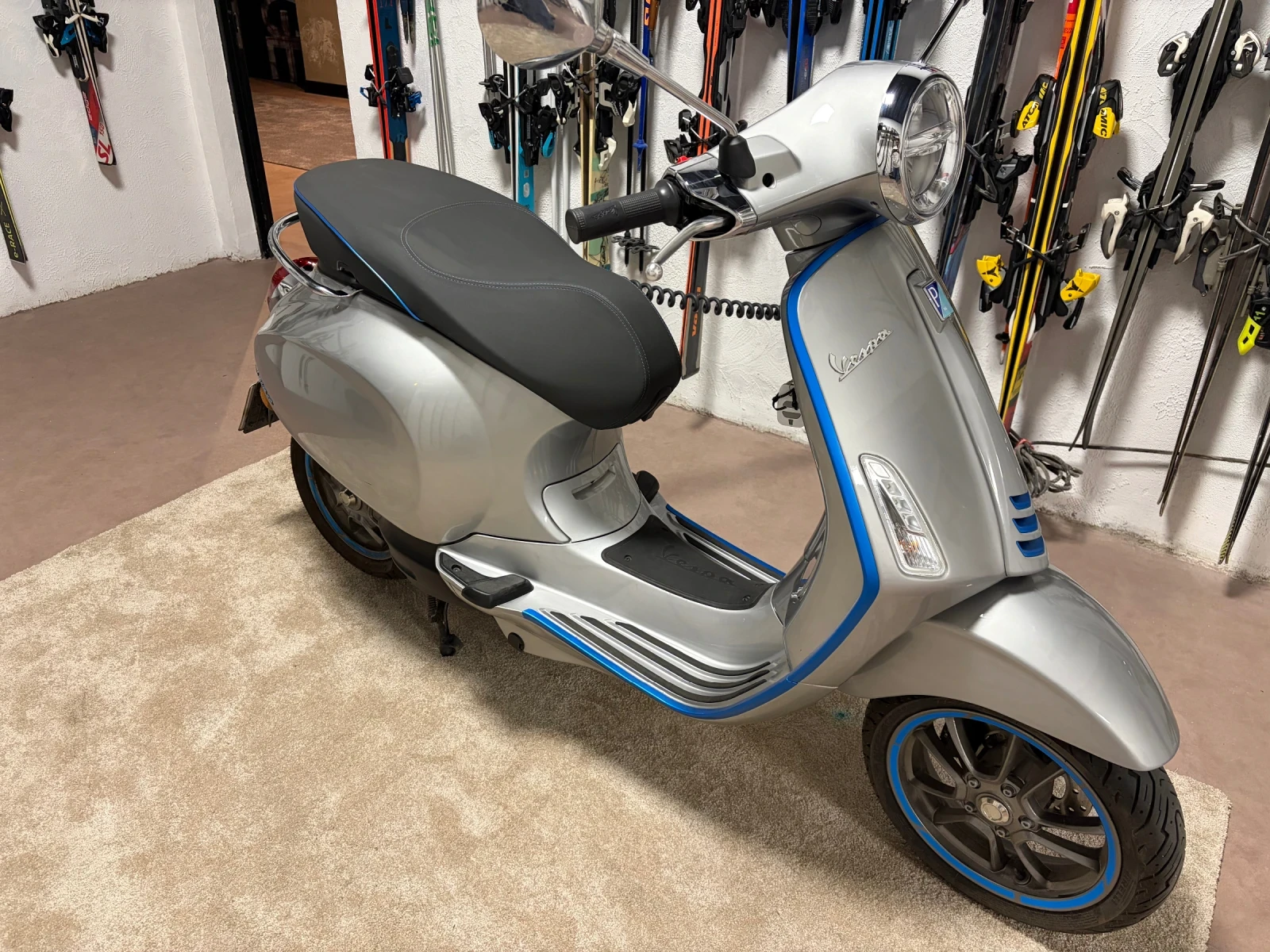 Vespa 125 Elettrica, снимка 6 - Мотоциклети и мототехника - 54489585