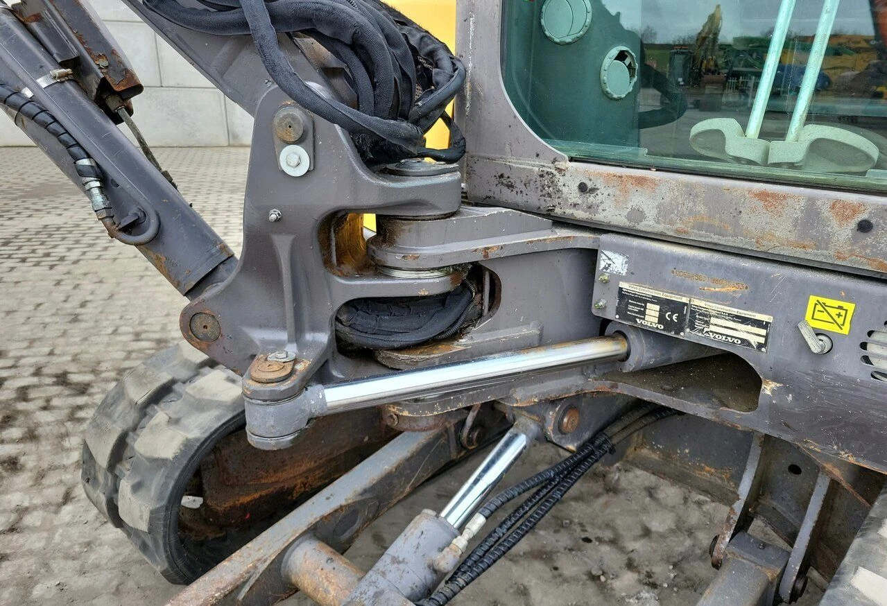 Багер Volvo ECR50 D, снимка 3 - Индустриална техника - 54448921