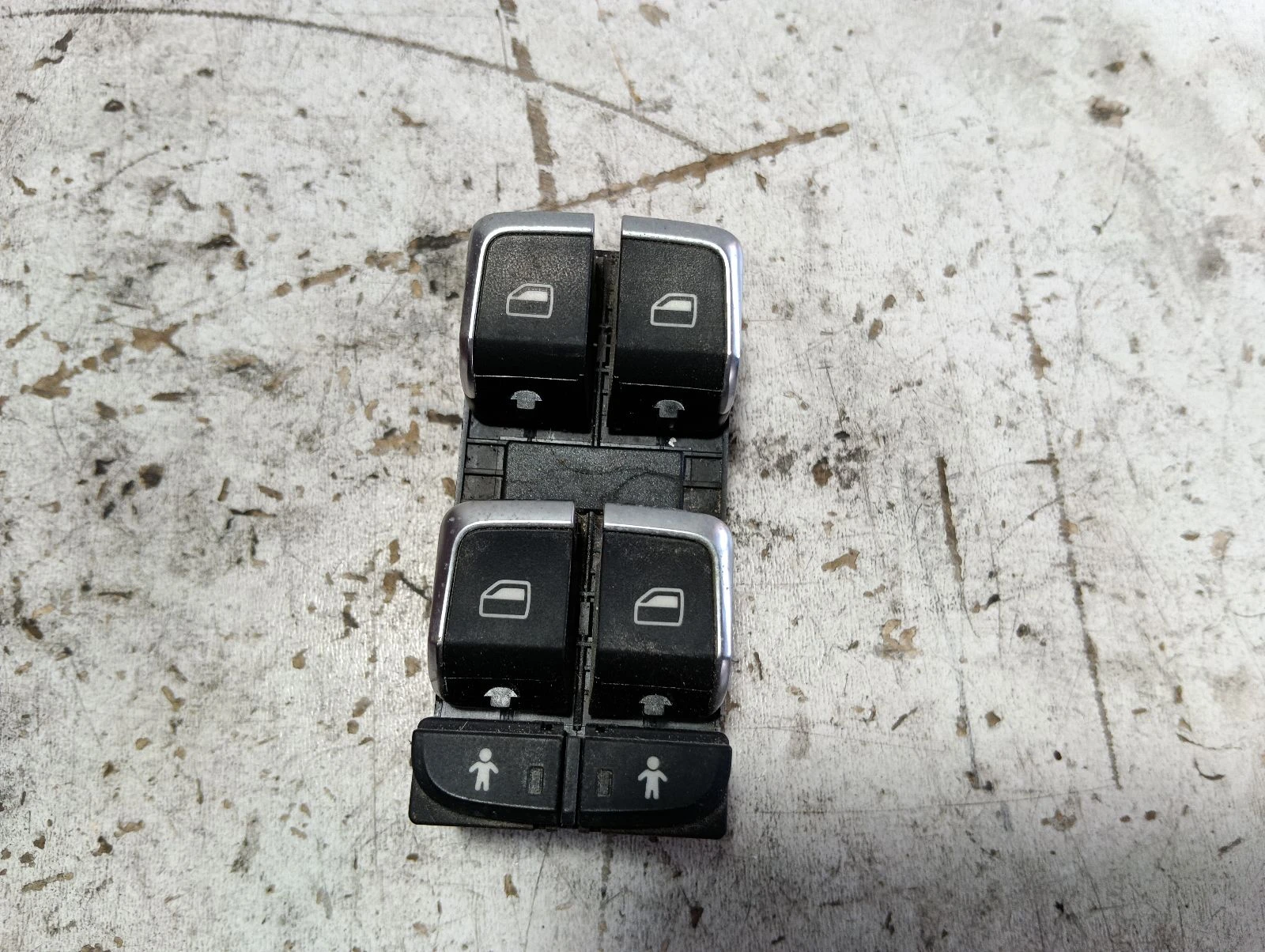 копчета ел. стъкла 4G0959851 Audi A6