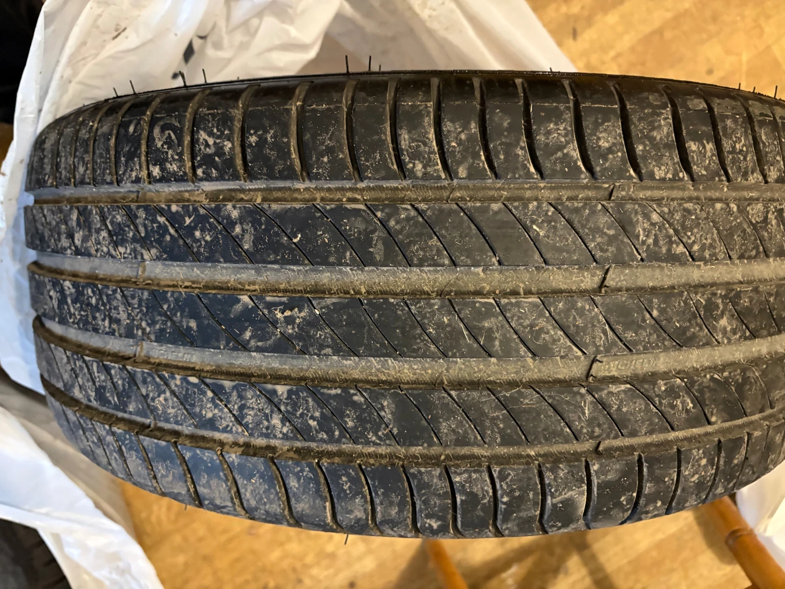 ���� 225/40R18 | Mobile.bg � ����������� 2