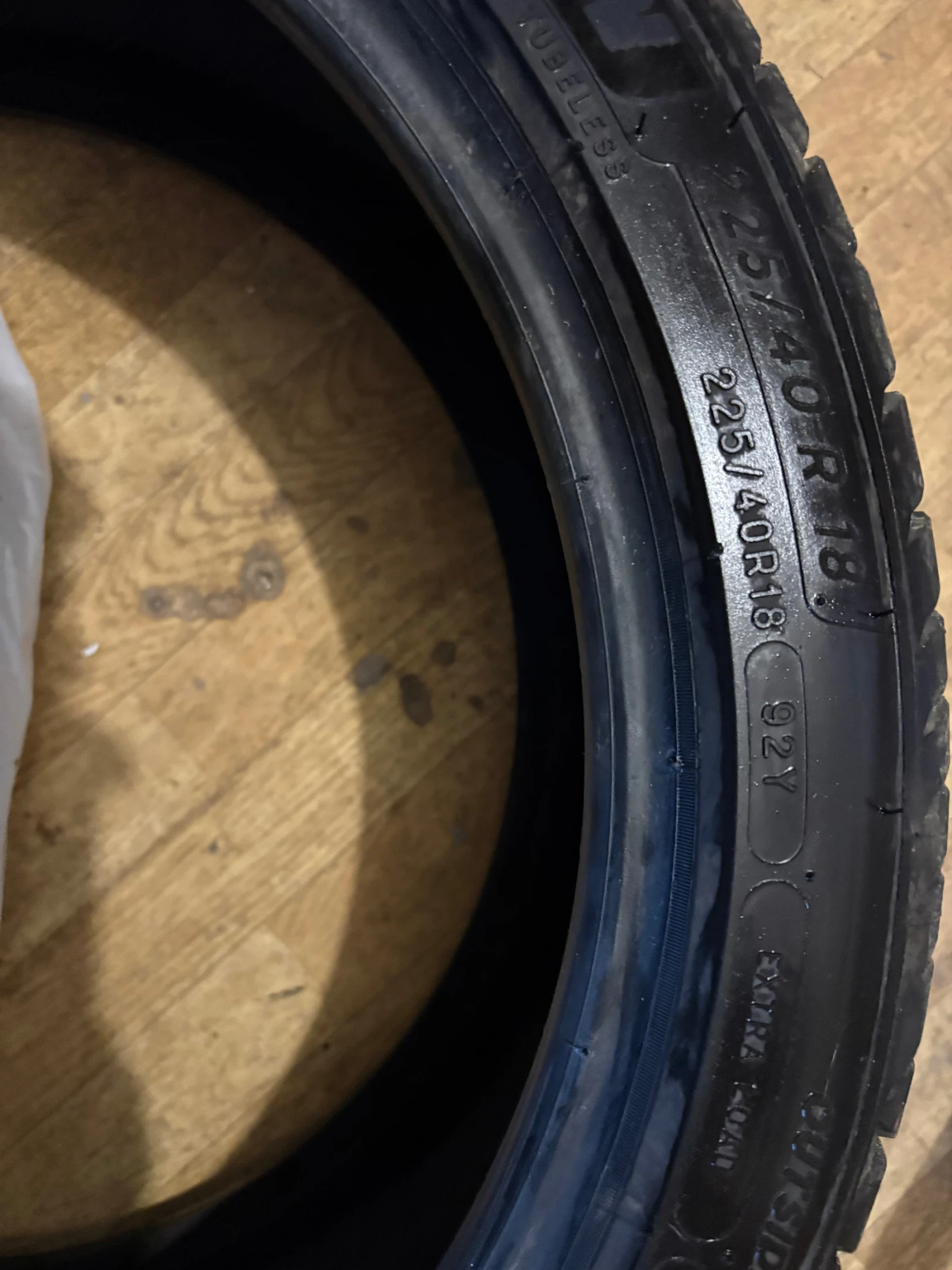 ���� 225/40R18 | Mobile.bg � ����������� 4