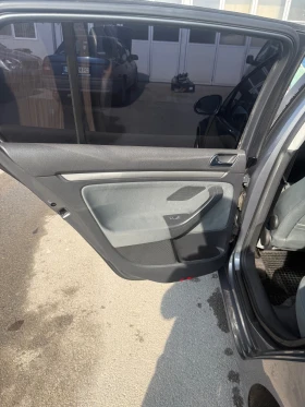 VW Golf - 3350 € / 6552.03 лв. - 21390669 16