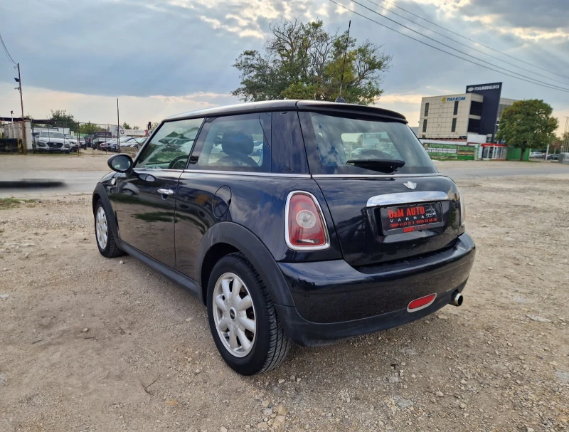 Mini Cooper Face Lift / Регистриран / Старт-Стоп / 6 скорости , снимка 4 - Автомобили и джипове - 47343953