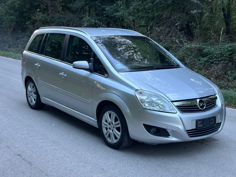 Opel Zafira 1.9CDTI, снимка 1 - Автомобили и джипове - 47524604