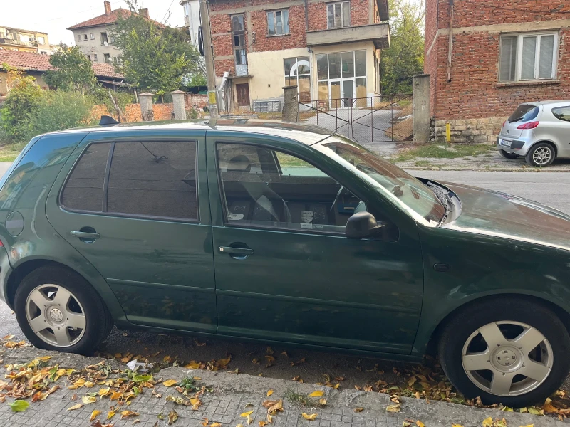 VW Golf 1.6 SR, снимка 2 - Автомобили и джипове - 47559300