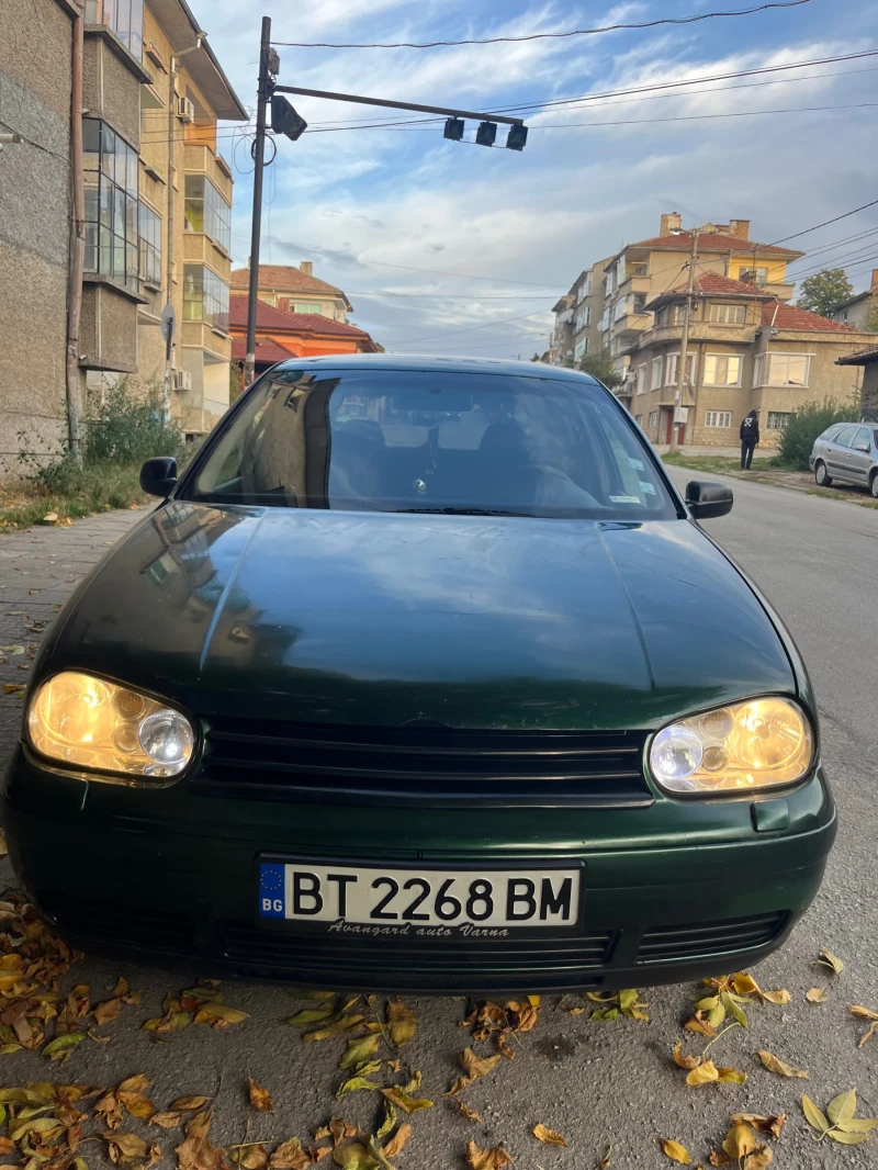 VW Golf 1.6 SR, снимка 1 - Автомобили и джипове - 47559300