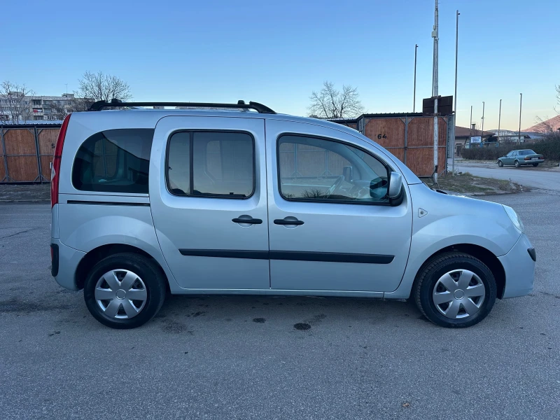 Renault Kangoo 1.6i ГАЗ Италия, снимка 8 - Автомобили и джипове - 48720549