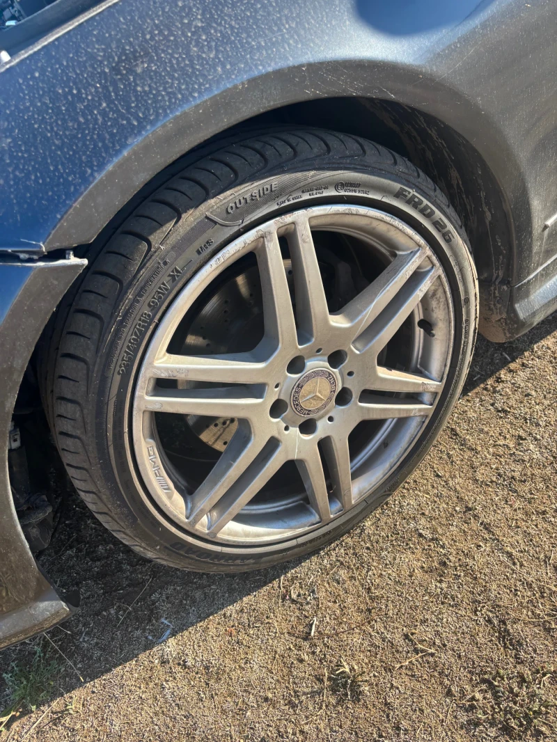 Mercedes-Benz E 350 Cdi, снимка 12 - Автомобили и джипове - 52879784