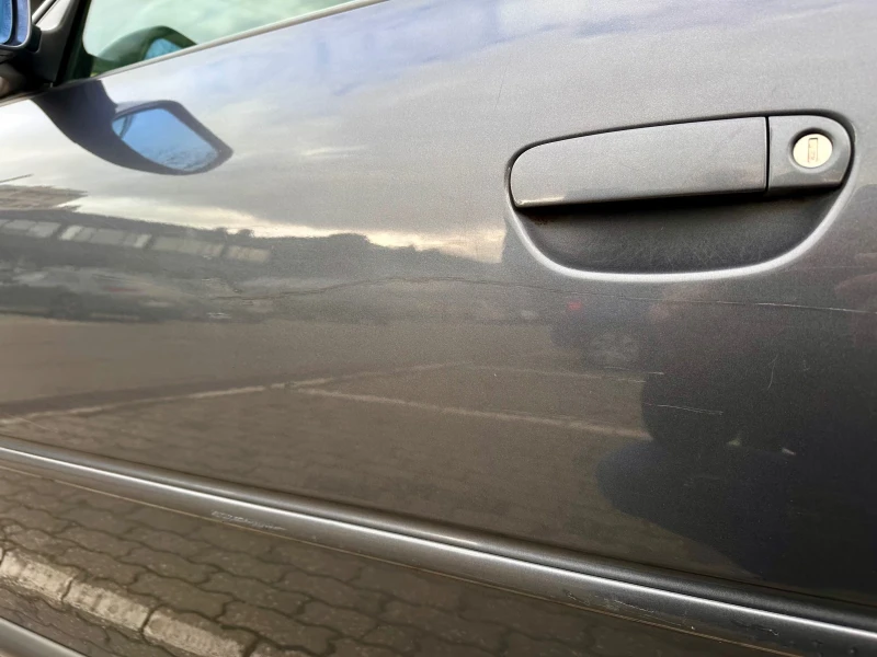 Audi A3 1.6i, снимка 7 - Автомобили и джипове - 52683141