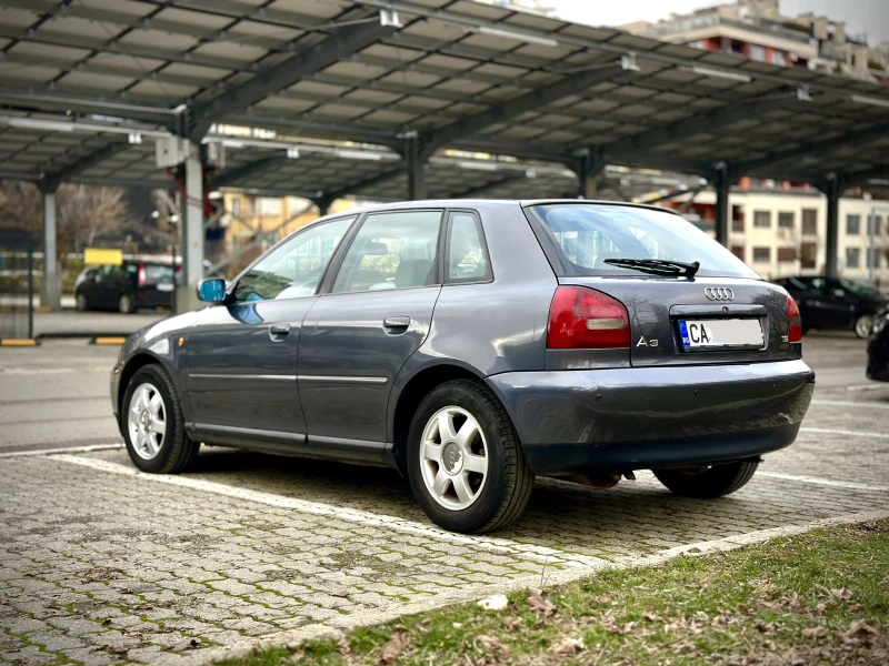 Audi A3 1.6i, снимка 4 - Автомобили и джипове - 52683141
