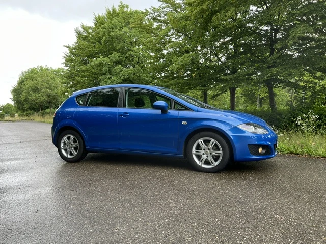Seat Leon, снимка 3 - Автомобили и джипове - 54657056