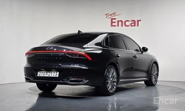 Hyundai Grandeur 3.3 Premium Choice, снимка 2 - Автомобили и джипове - 54951113
