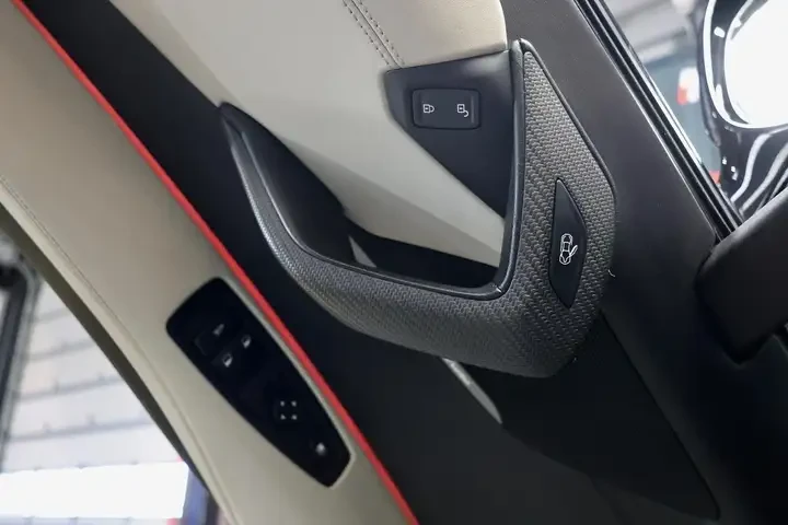 BMW i8 Roadster* HUD* Harman* ������* ���� | Mobile.bg � ����������� 17