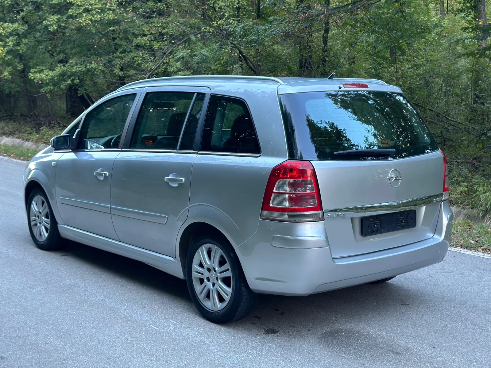 Opel Zafira 1.9CDTI - изображение 4