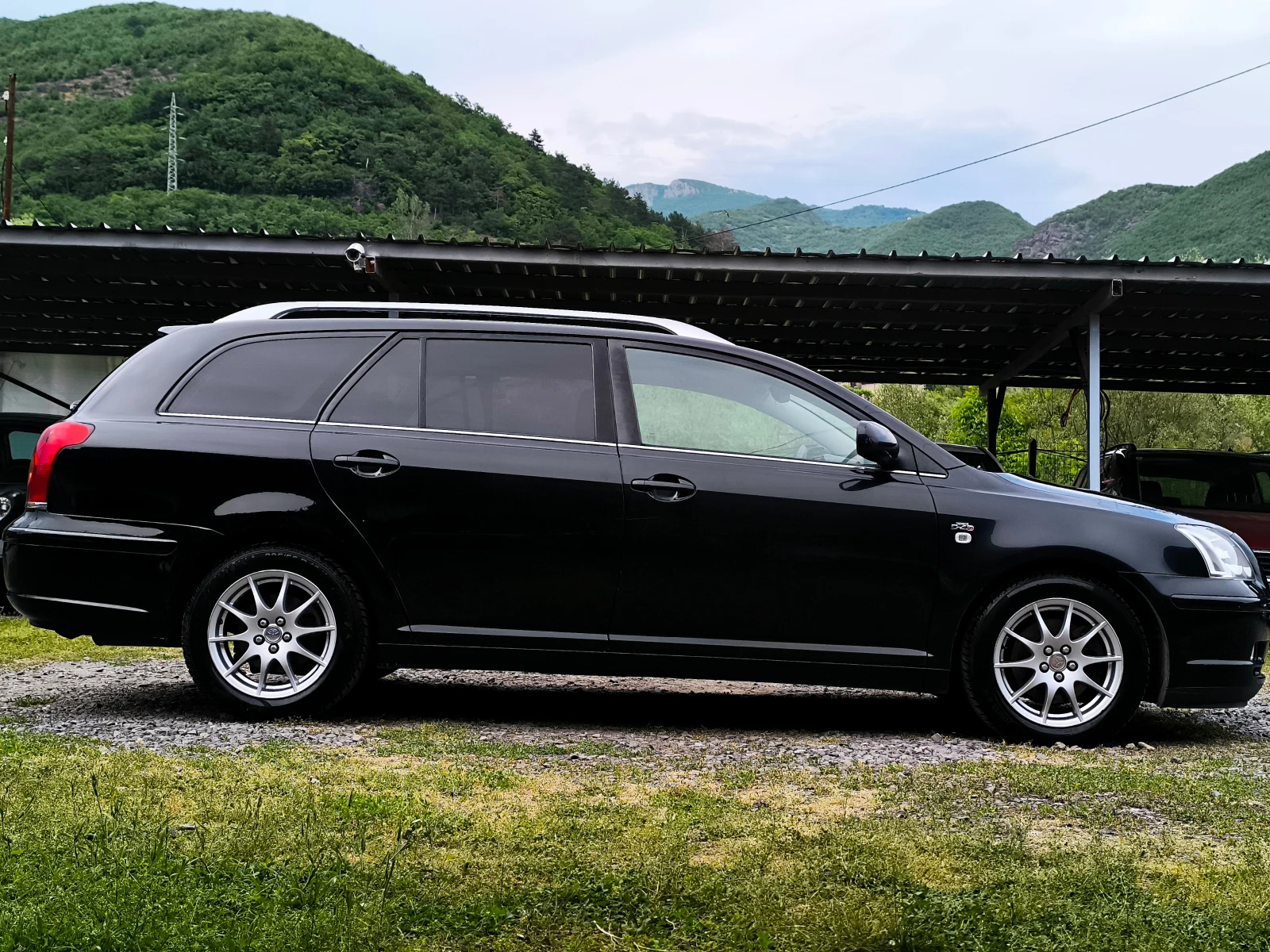 Toyota Avensis -2.0D4D-116кс-КОЖЕН САЛОН-КЛИМАТРОНИК- - изображение 2
